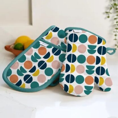 Dexam Double Oven Glove, Recycled Cotton, Retro Spot - Image 2